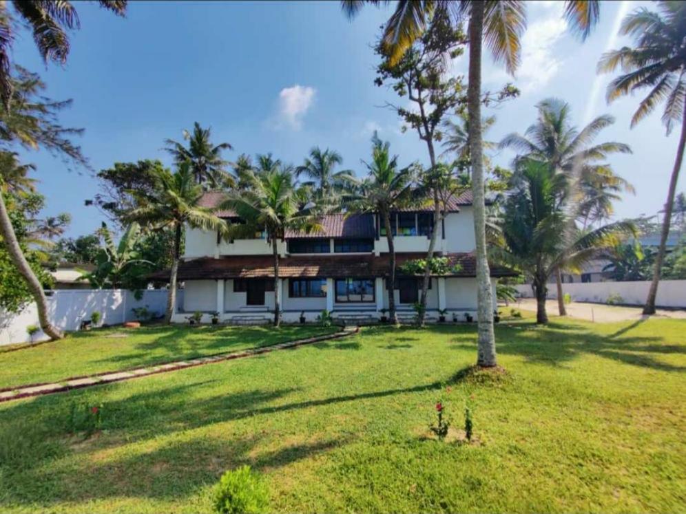 Marari Sibiya Beach Villa Mararikulam Eksteriør bilde