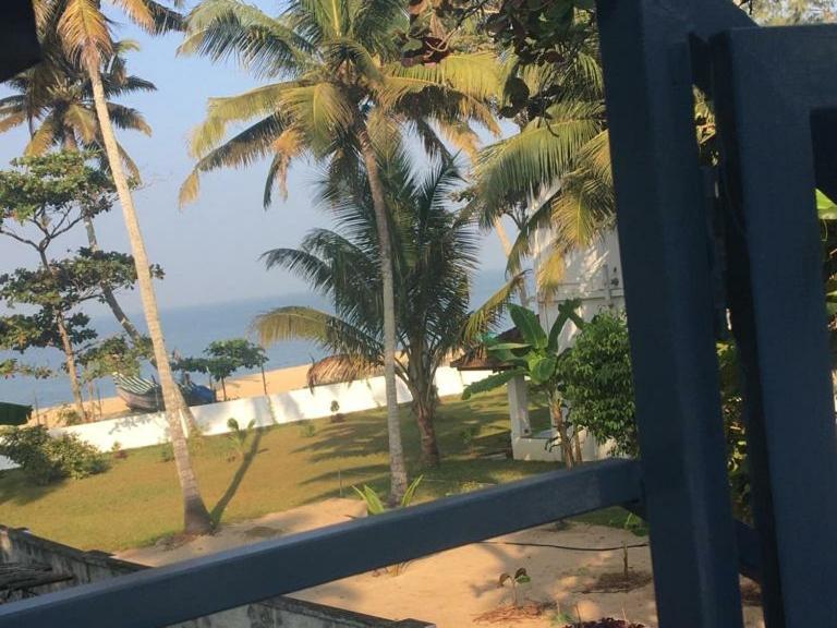 Marari Sibiya Beach Villa Mararikulam Eksteriør bilde