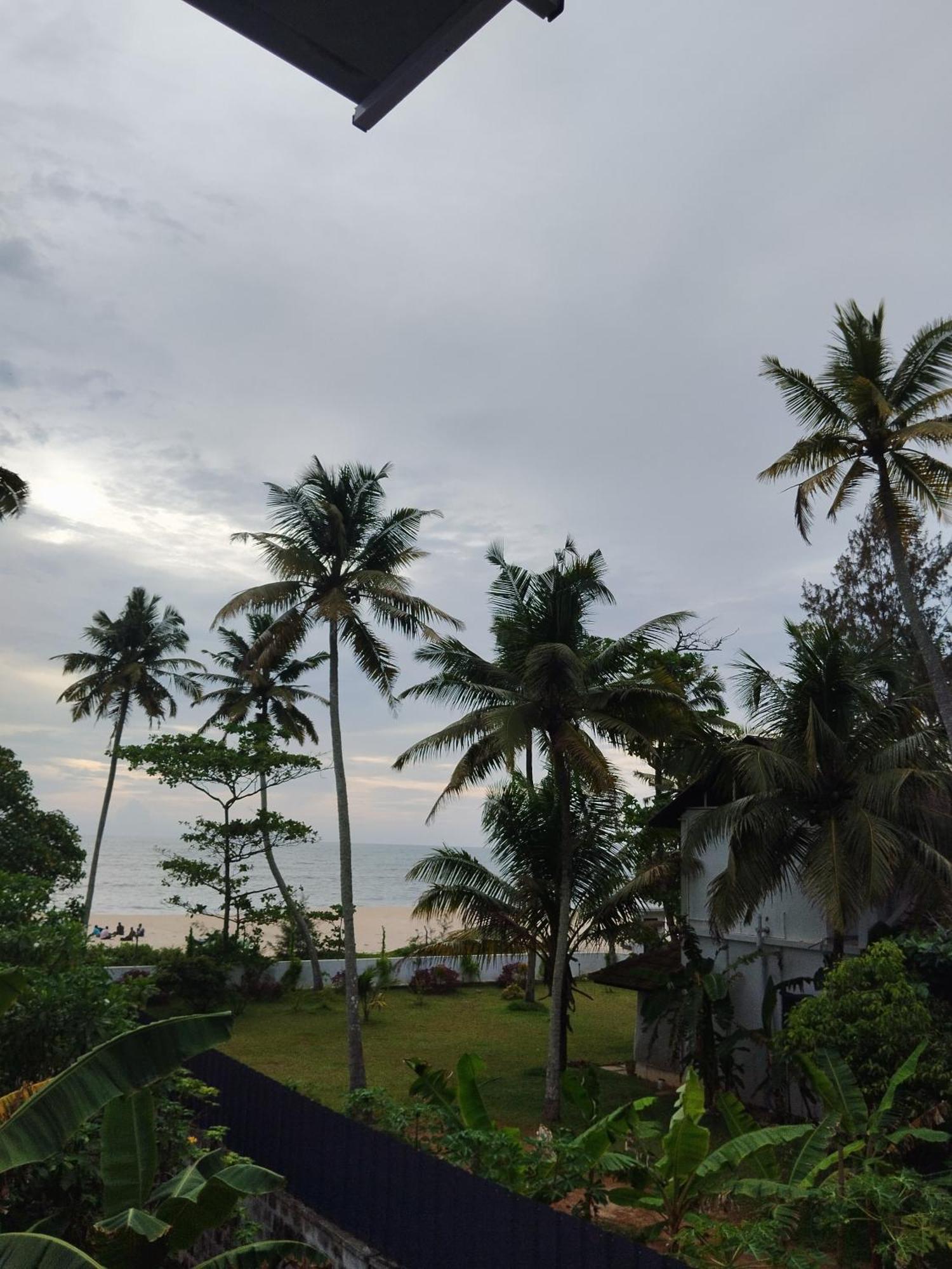 Marari Sibiya Beach Villa Mararikulam Eksteriør bilde